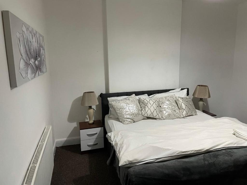 Potters Lodge, Oldham, Manchester By Edl Ventures Ltd * Oldham