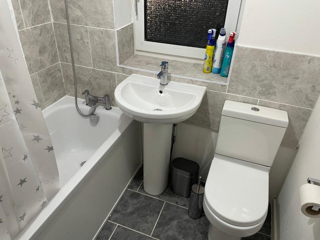 Potters Lodge, Oldham, Manchester By Edl Ventures Ltd Holiday home *
