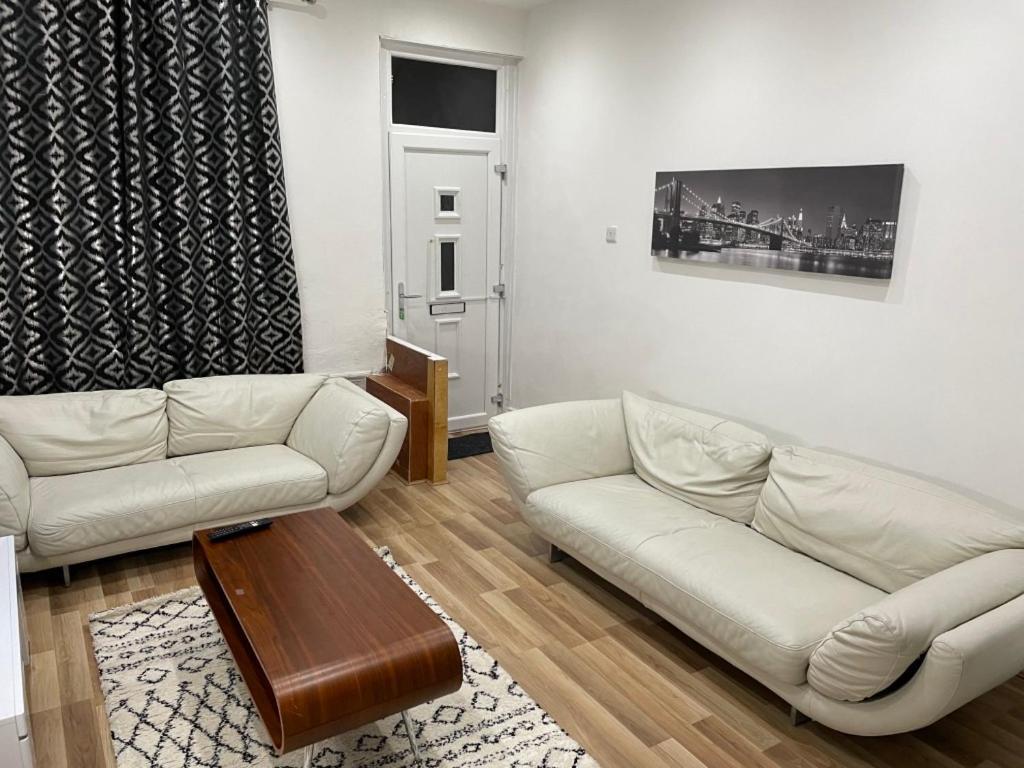 Holiday home Potters Lodge, Oldham, Manchester By Edl Ventures Ltd *